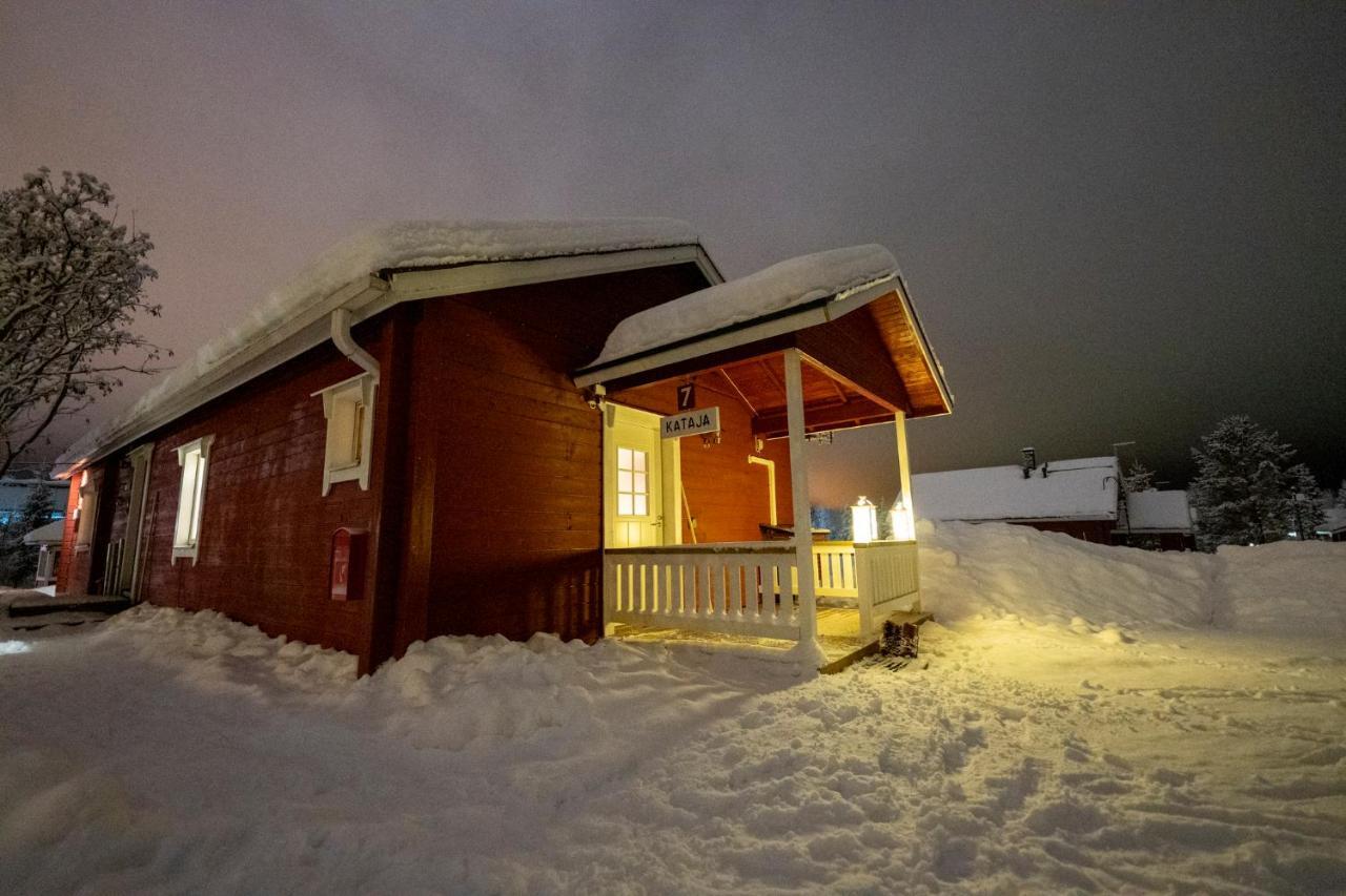 Yllaeksen Yoepuu Villa แอแกชลอมโปโล ภายนอก รูปภาพ